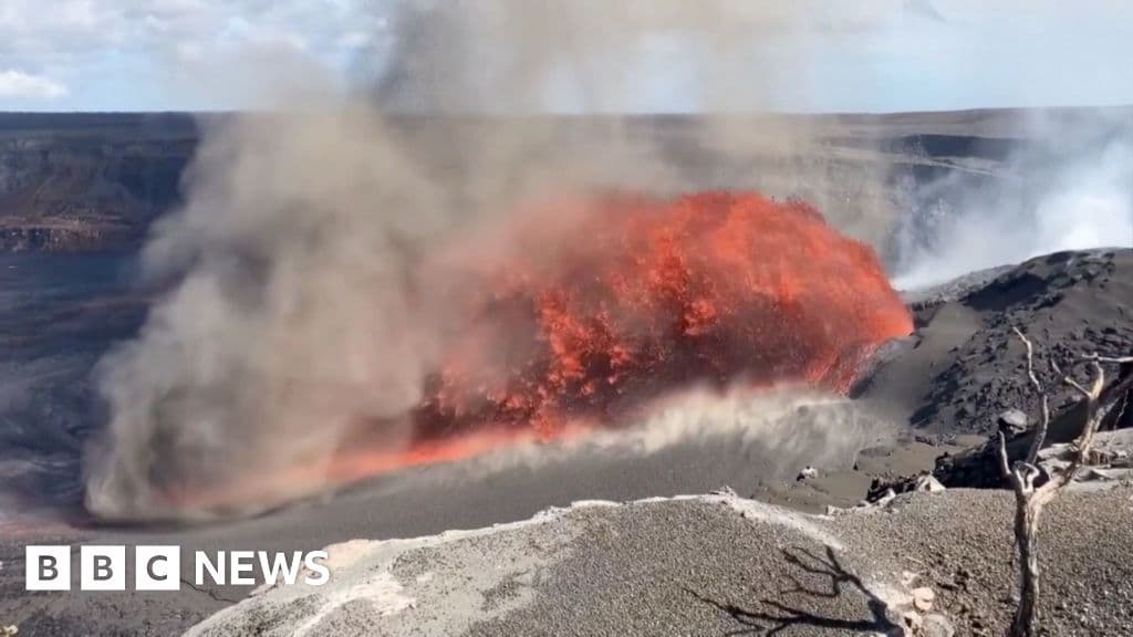 Hawaii'nin Kilauea yanardağı patlar Lav Çeşmesi