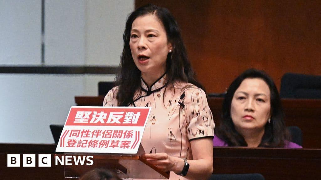 Hong Kong milletvekilleri aynı cinsiyetten çiftler için daha fazla hak için hayır diyor