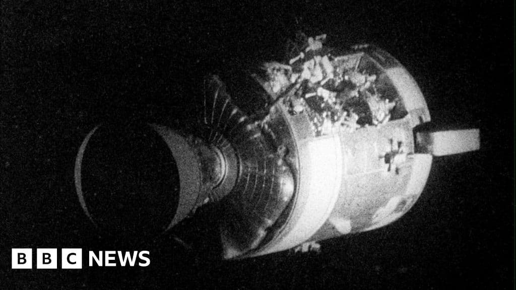 'Houston, bir sorun yaşadık' diyor Jim Lovell