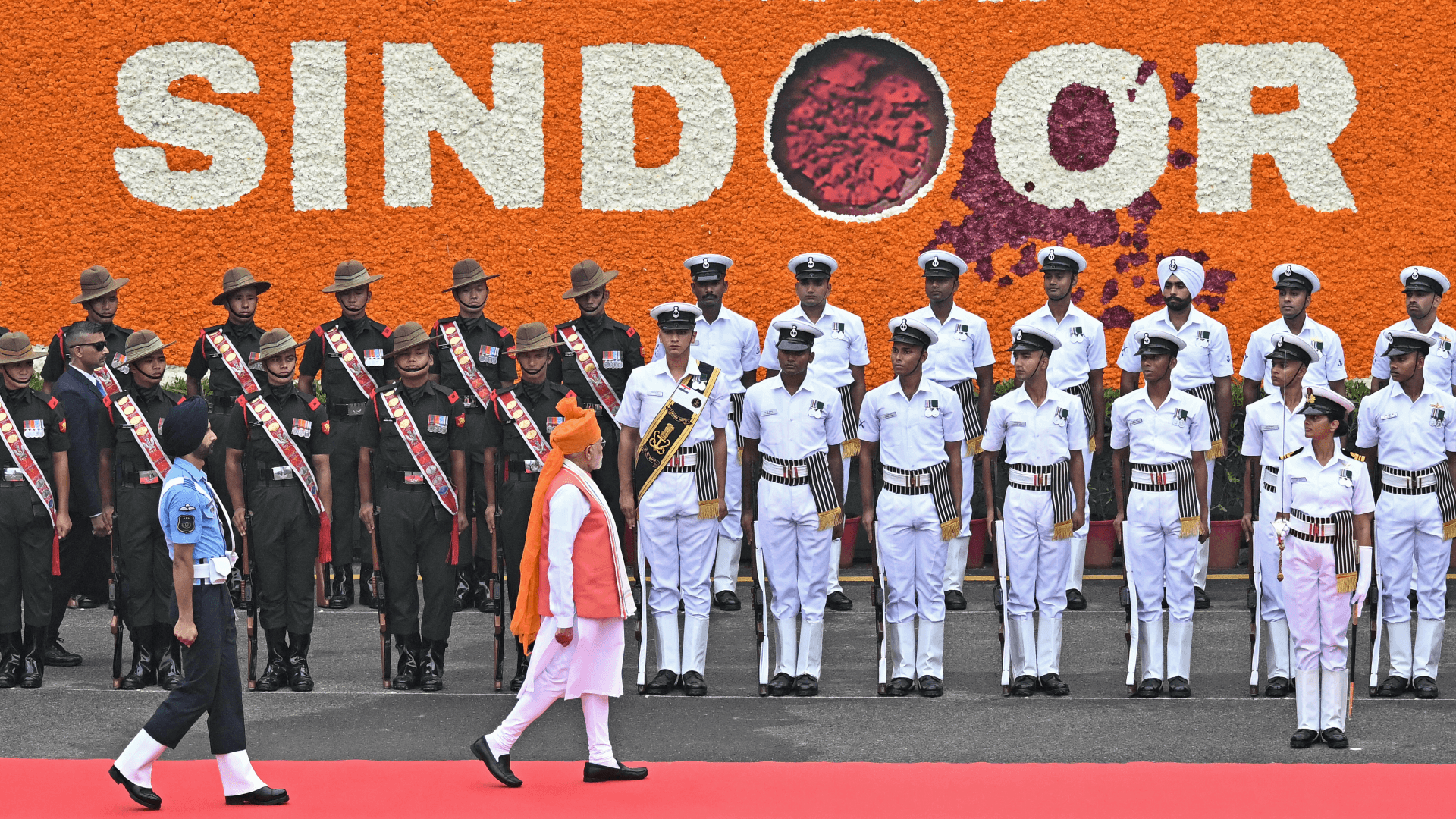 Indian PM Modi praises Hindu nationalist organisation in unprecedented Independence Day address