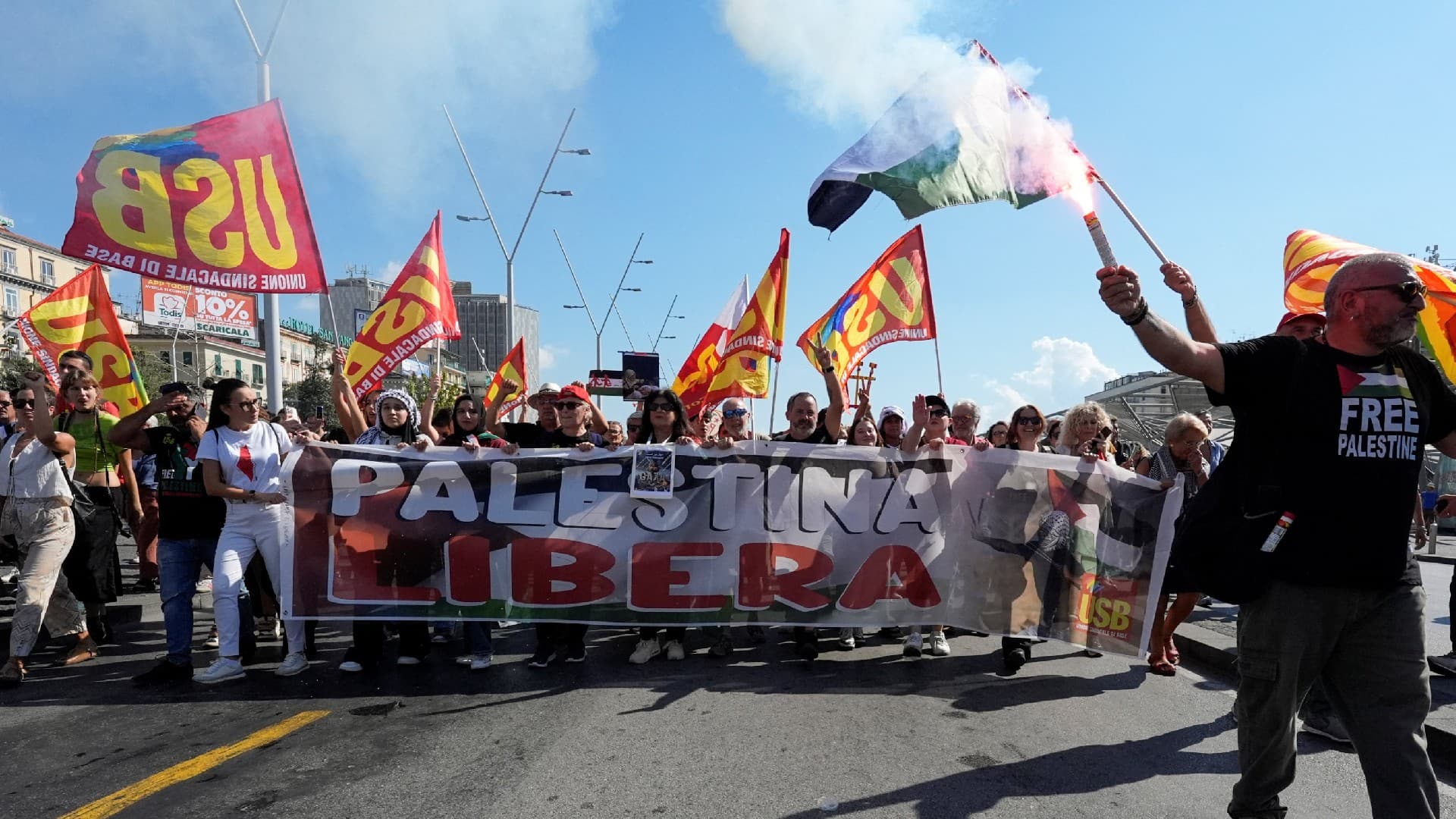 Italian unions 'will block everything' in response to Israeli flotilla interception