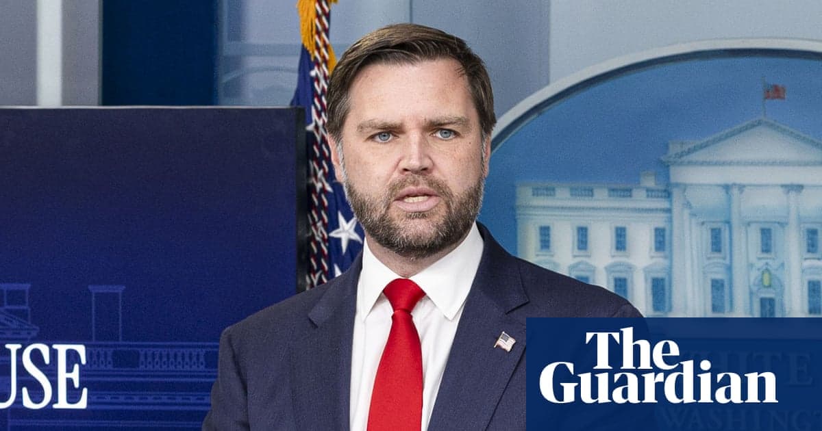 JD Vance, Cumhuriyetçi grup sohbetinde yetişkinlerin ırkçı mesajlarını 'çocuklar ne yapar' diye geçiştiriyor | JD Vance