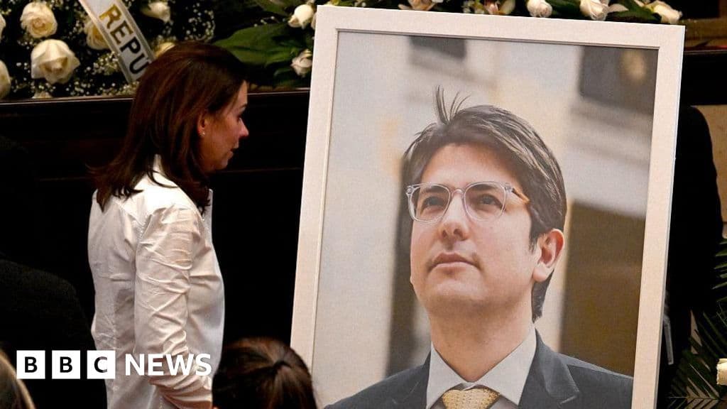 Kolombiyalı Senatör Miguel Uribe Turbay'ı vuran genç yedi yıl hapse mahkum edildi
