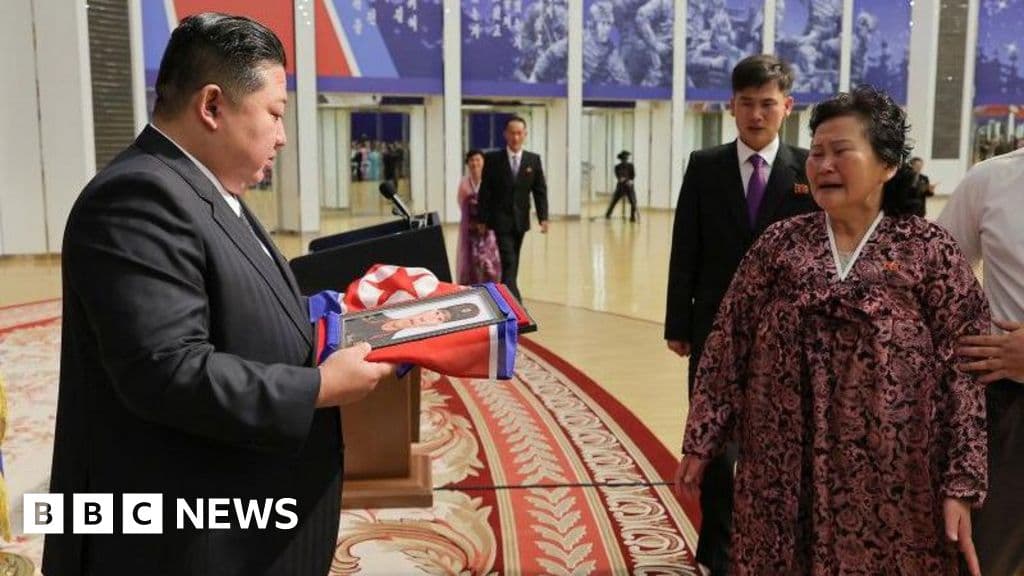 Kuzey Kore lideri Rusya'nın savaşında öldürülen asker aileleriyle tanışıyor