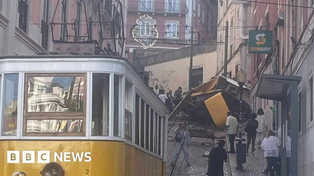 Lizbon'da Tarihi Füniküler Demiryolu Derayından Sonra Üç Ölü