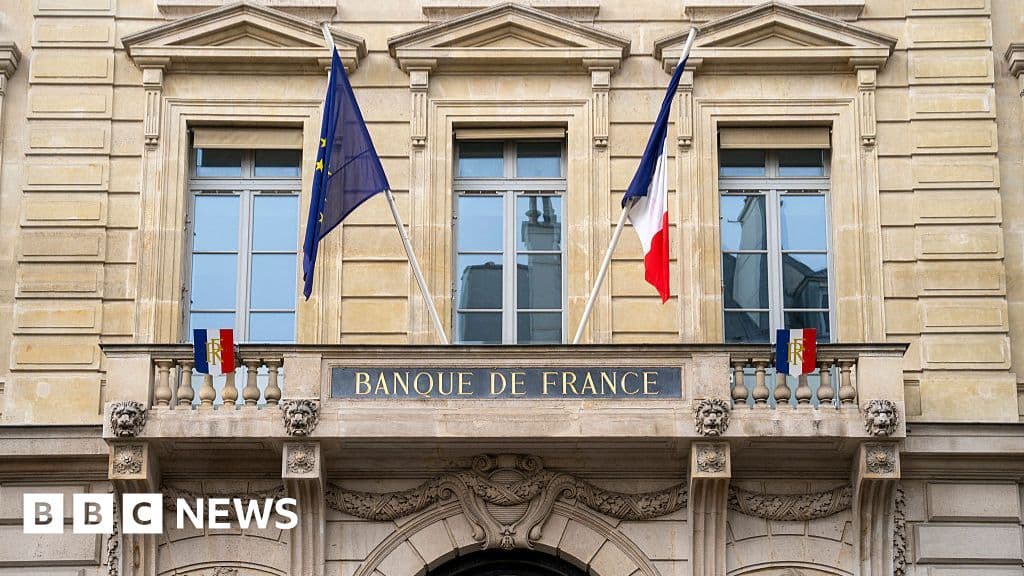 Louvre, soygunun ardından mücevherleri ultra güvenli Bank of France kasasına taşıdı