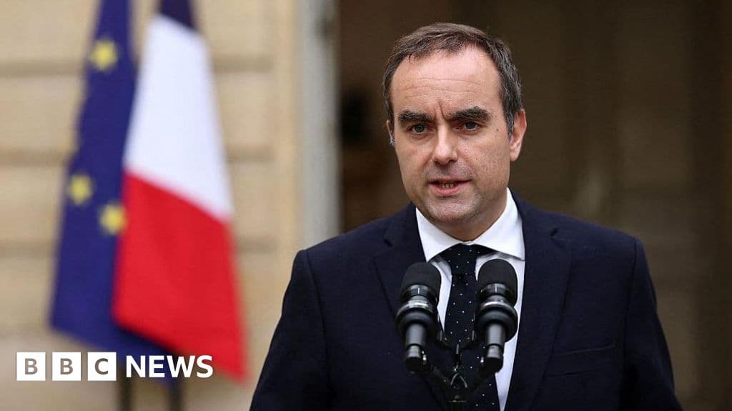 Macron 48 saat içinde yeni Fransa başbakanını aday gösterecek
