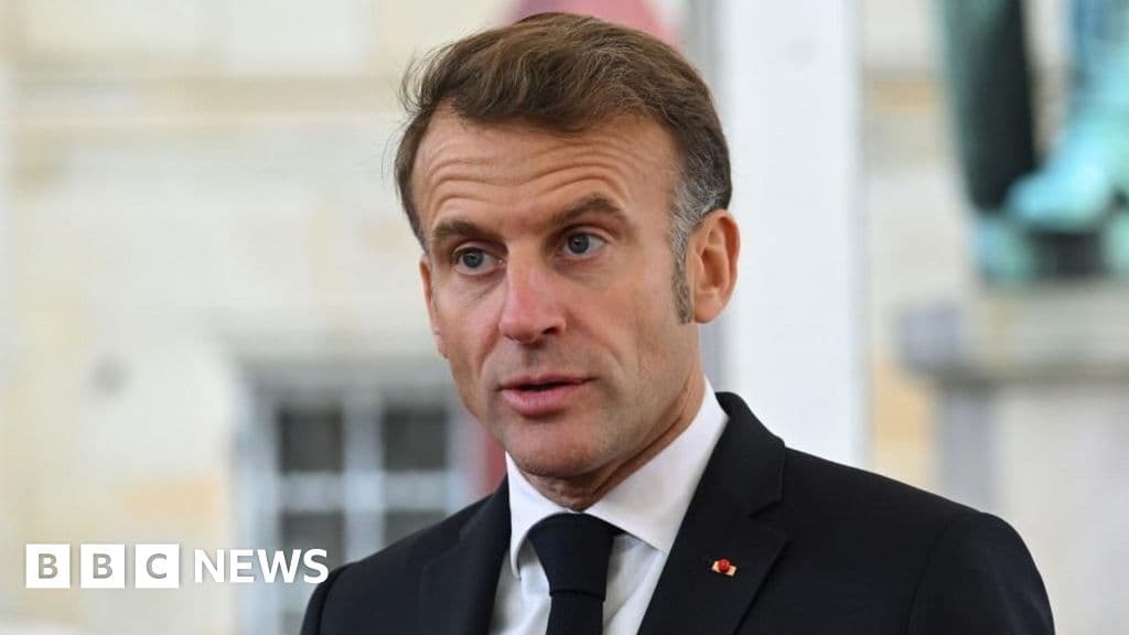 Macron erken istifa etmeli ve başkanlık oylamasını çağırmalı, diyor ilk PM