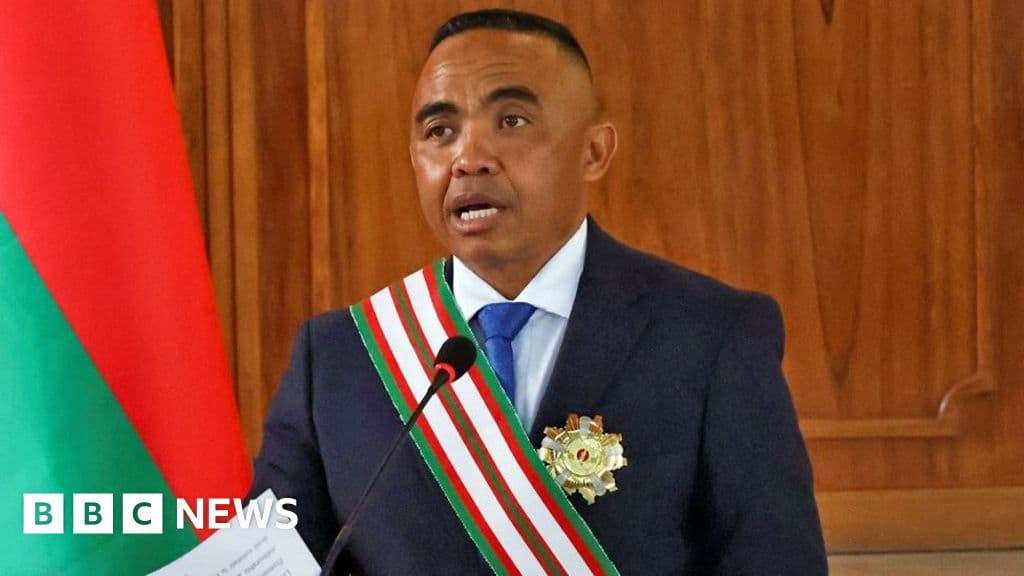 Madagaskar askeri lideri Albay Michael Randrianirina başkan olarak yemin etti ve protestoculara teşekkür etti