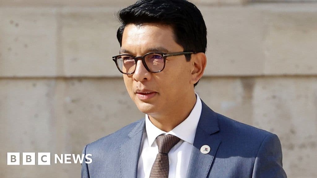 Madagaskar'ın devrik Devlet Başkanı Andry Rajoelina vatandaşlıktan çıkarıldı