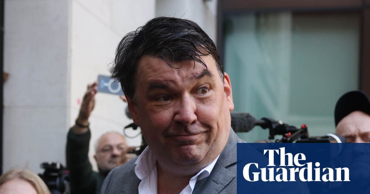 Mahkeme, Graham Linehan'ın trans genç hakkında 'acımasızca' kötüye kullanım gönderdiğini söyledi | İngiltere haberleri