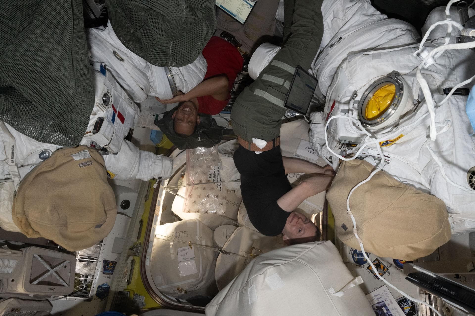 NASA Astronot Pensilvanya'daki Öğrencilerin Sorularını Yanıtlayacak