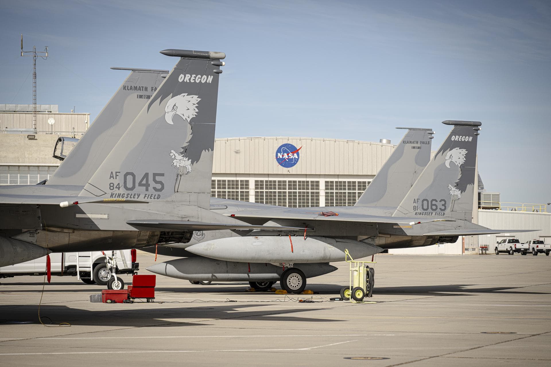 NASA, Süpersonik Uçuş Araştırmalarını Desteklemek İçin İki F-15 Uçağı Ekliyor