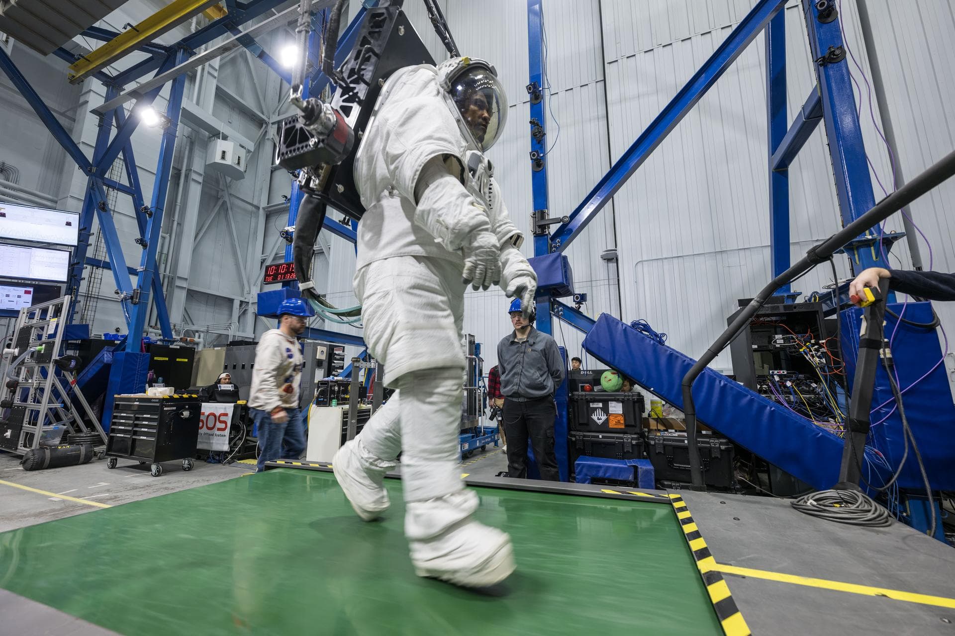 NASA'nın Artemis II Ay Misyonu Araştırmaları Dünya'da Devam Ediyor