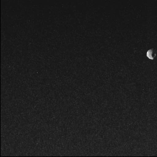 NASA'nın Juno Misonu Jüpiter'in Uydusu Thebe'yi Yakaladı