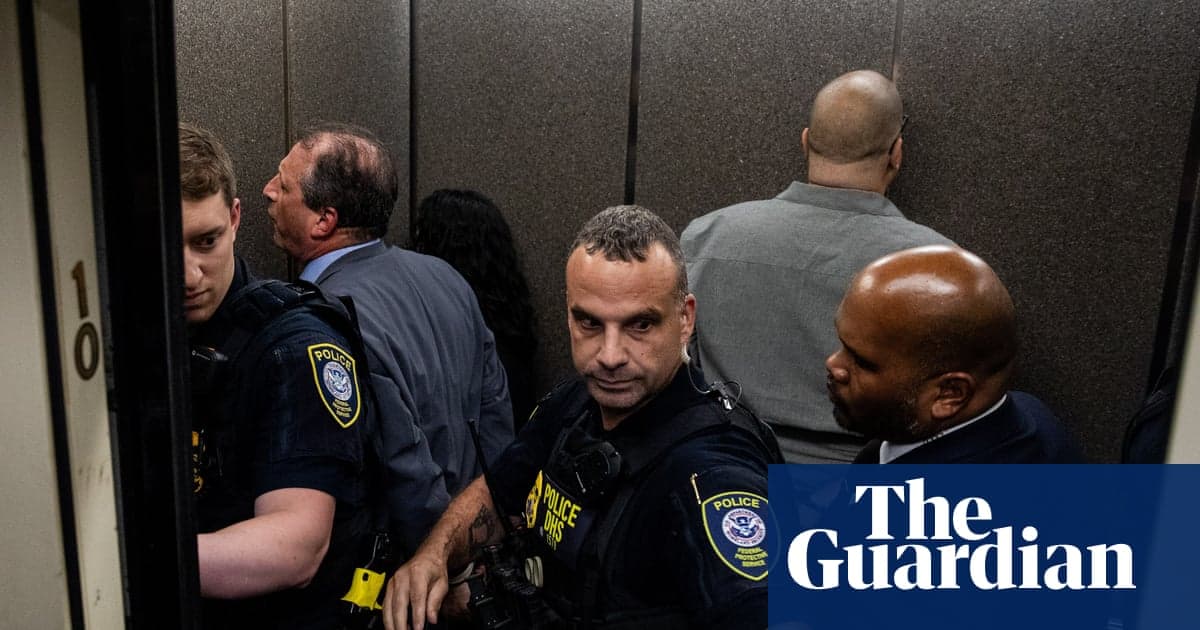 New York milletvekilleri federal binaya buz erişimini engellediği için tutuklandı | New York