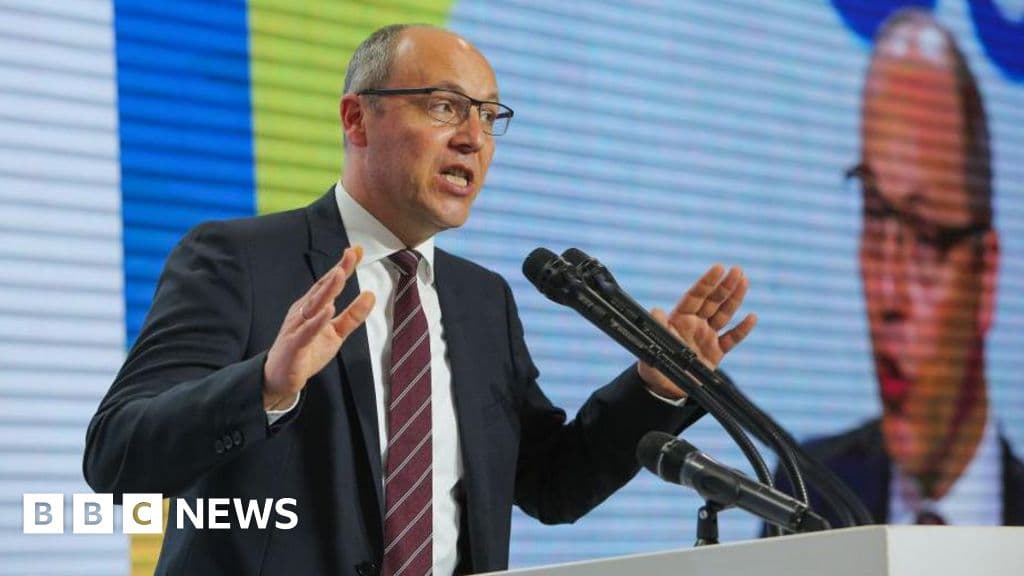Önde gelen Ukraynalı politikacı Andriy Parubiy Lviv'de vurularak öldürüldü
