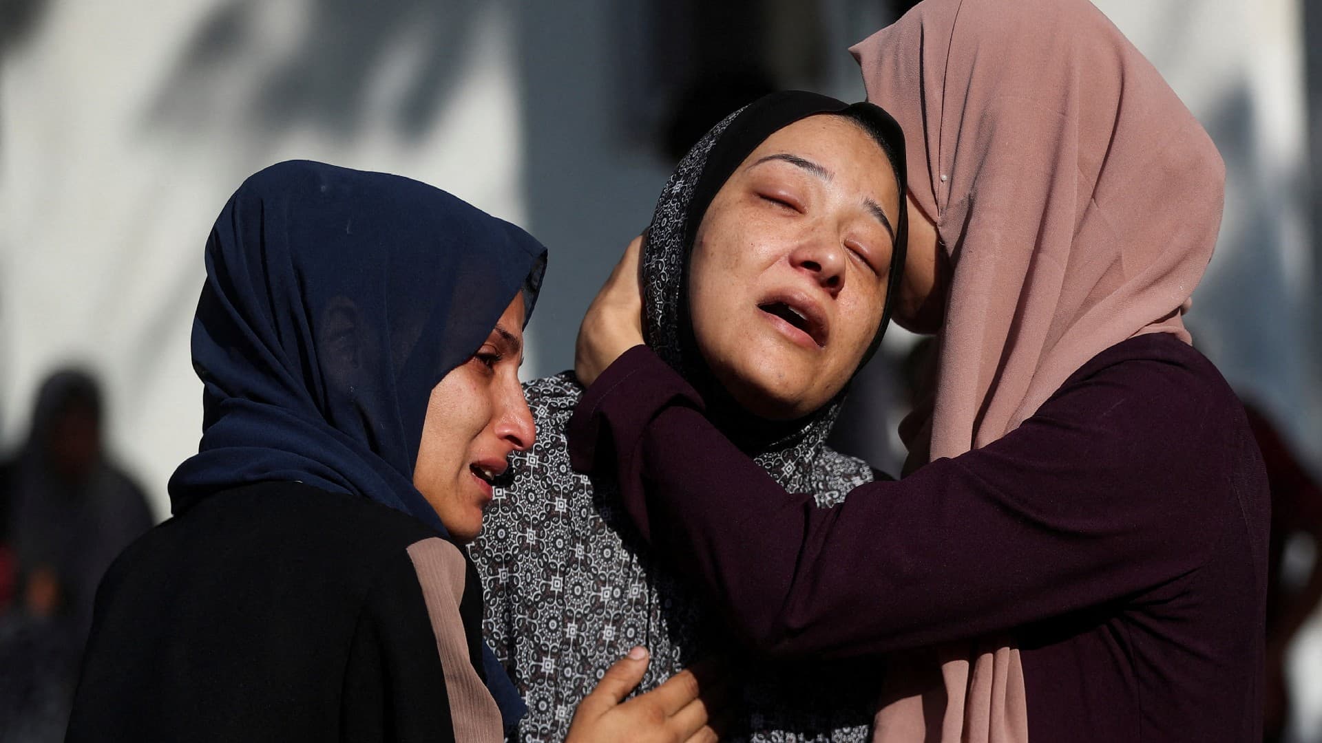 Opinion: In Gaza, bread is now a treasure and hunger a daily killer