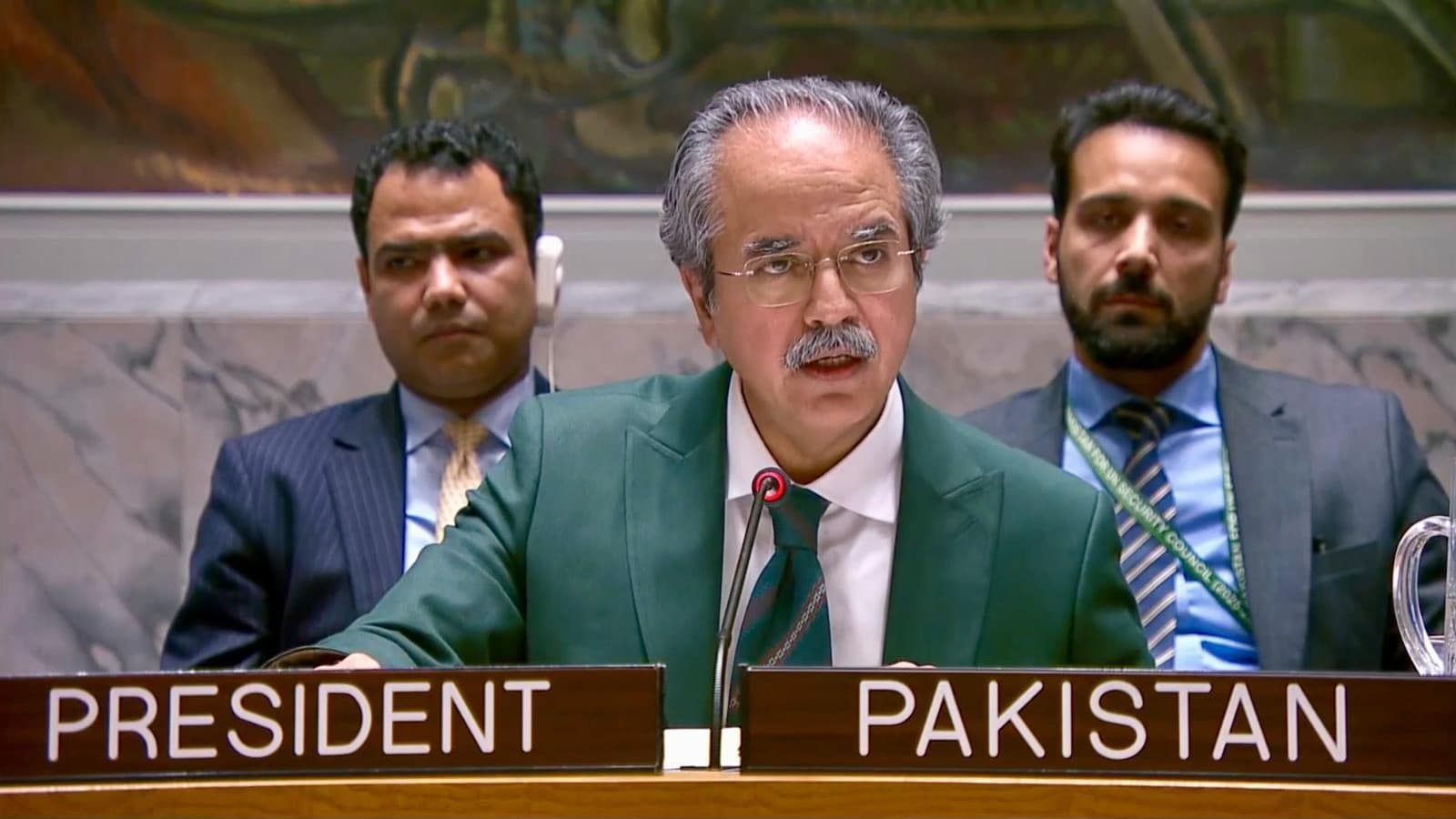 Pakistan doesn't back all of Trump's peace plan, says its UN representative