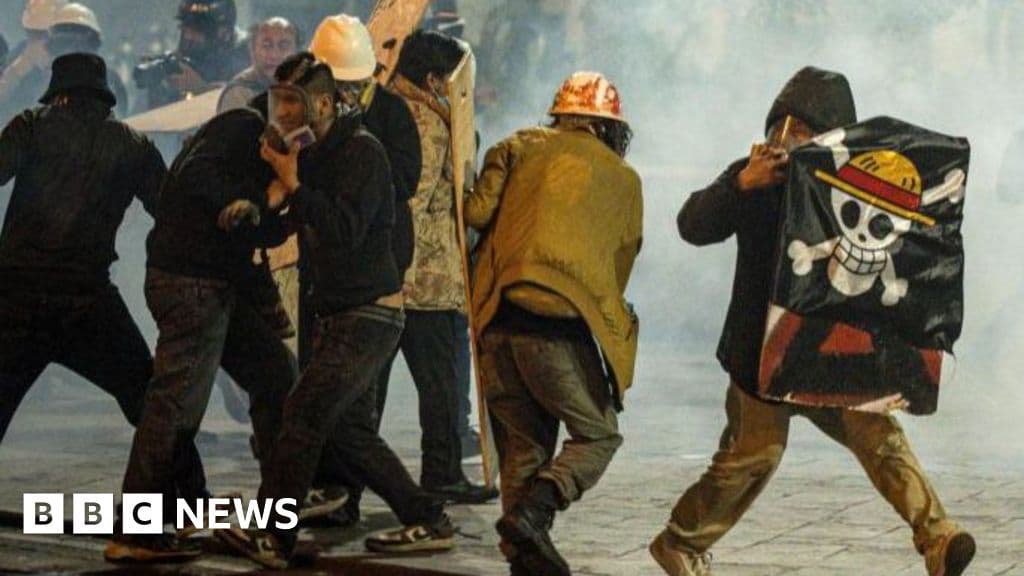 Peru'da polisle Z kuşağı protestocuları arasındaki çatışmalarda bir kişi öldü