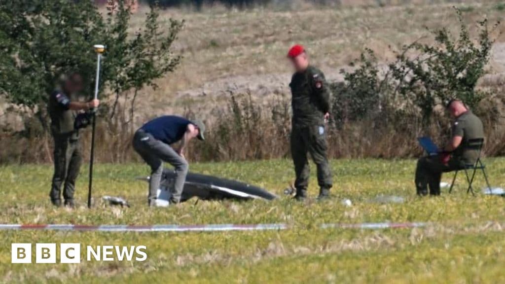 Polonya, hava sahası ihlalinden sonra Rus dronlarını düşürdüğünü söylüyor