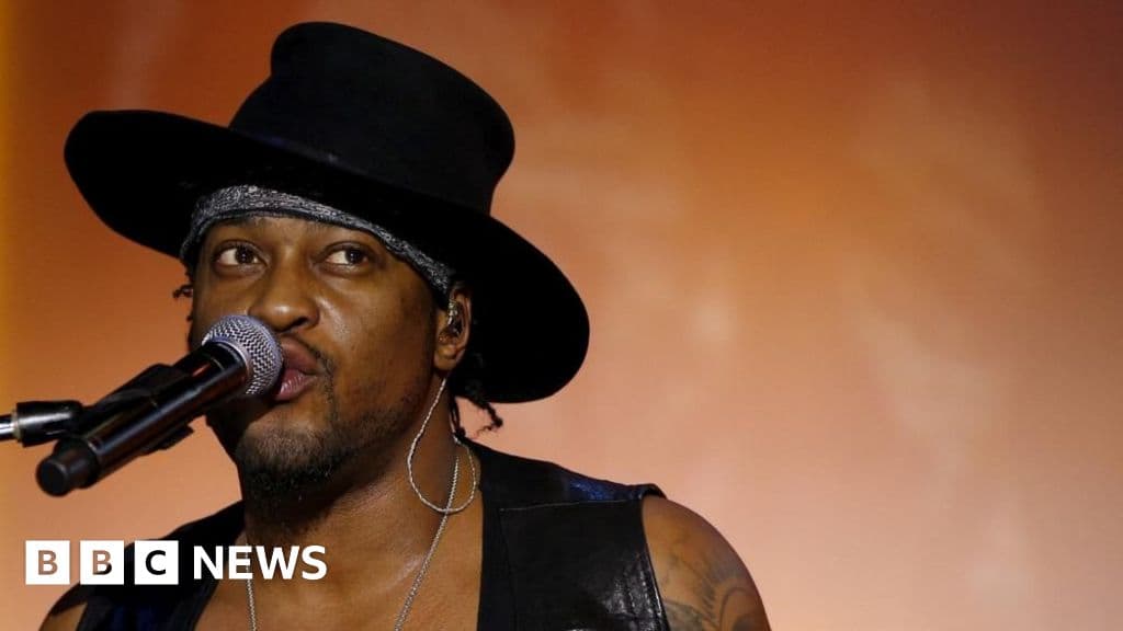 R&B Grammy ödüllü şarkıcı D'Angelo, 51 yaşında hayatını kaybetti