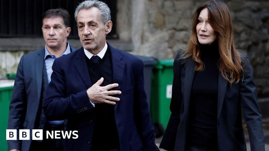 Sarkozy'nin hapse atılması Fransa için 'büyük bir an'