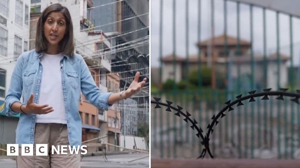 Şiddetten Sonra Katmandu'nun Yıkılmış ve Barikat Sokakları