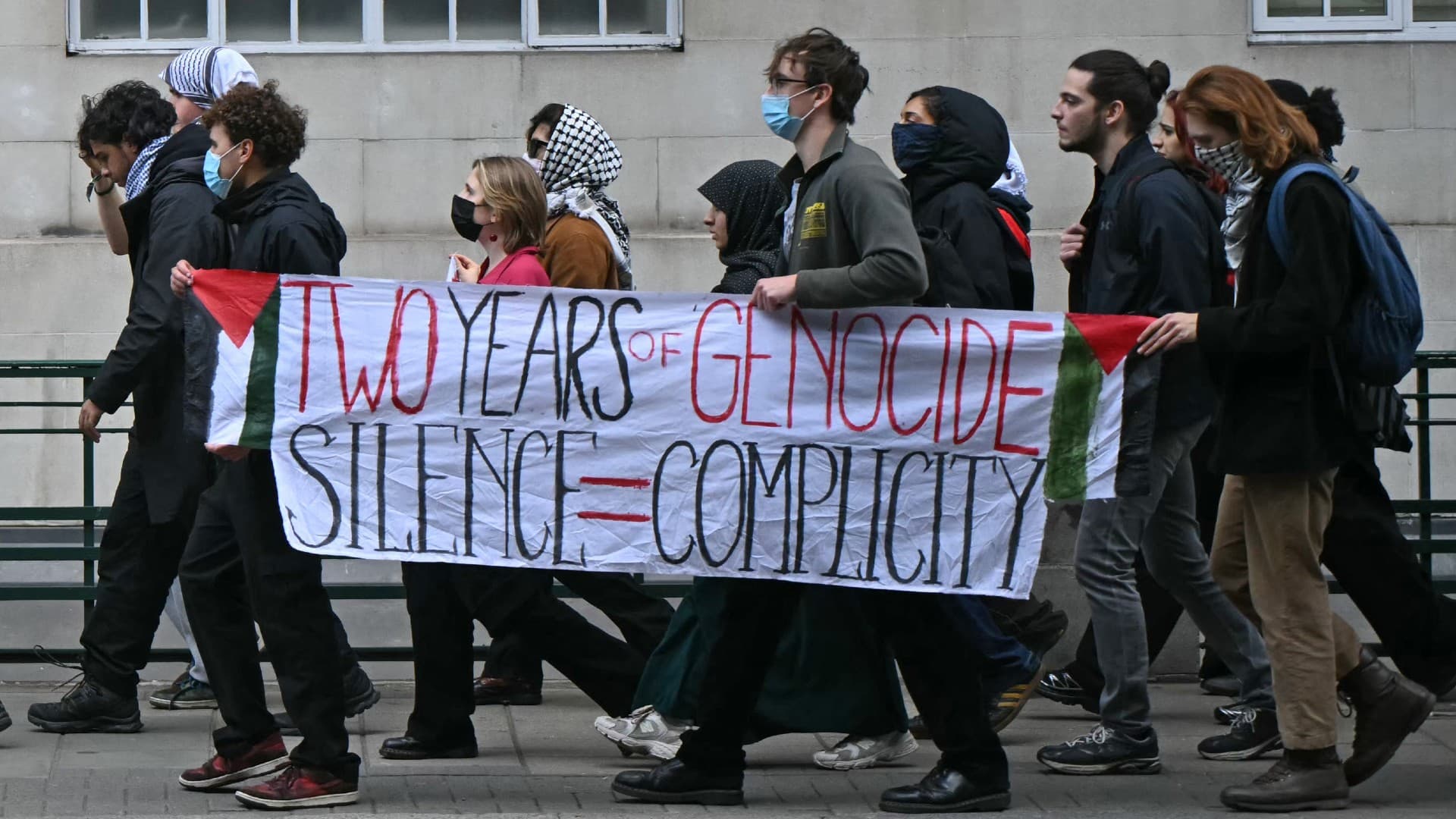 Students defy Keir Starmer's call to cancel Gaza protests on 7 October
