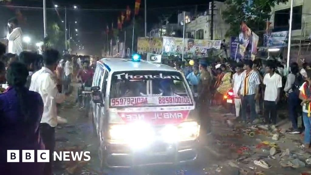 Tamil Nadu'da Siyasi Mitingde Crush'ta Düzinelerce Öldürüldü
