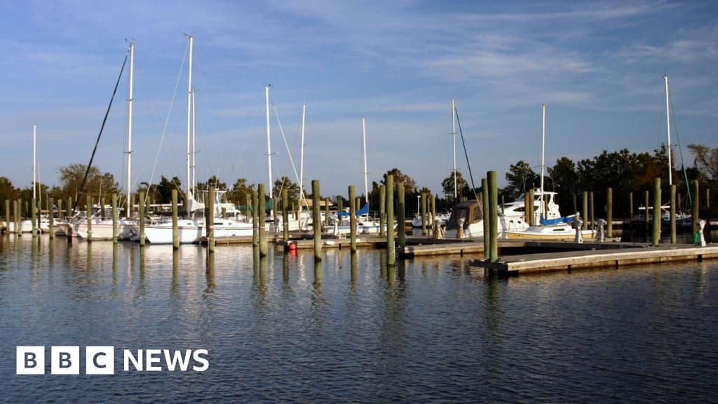 US Waterfront Bar'da ateş ettikten sonra üç ölü ve birkaç yaralı