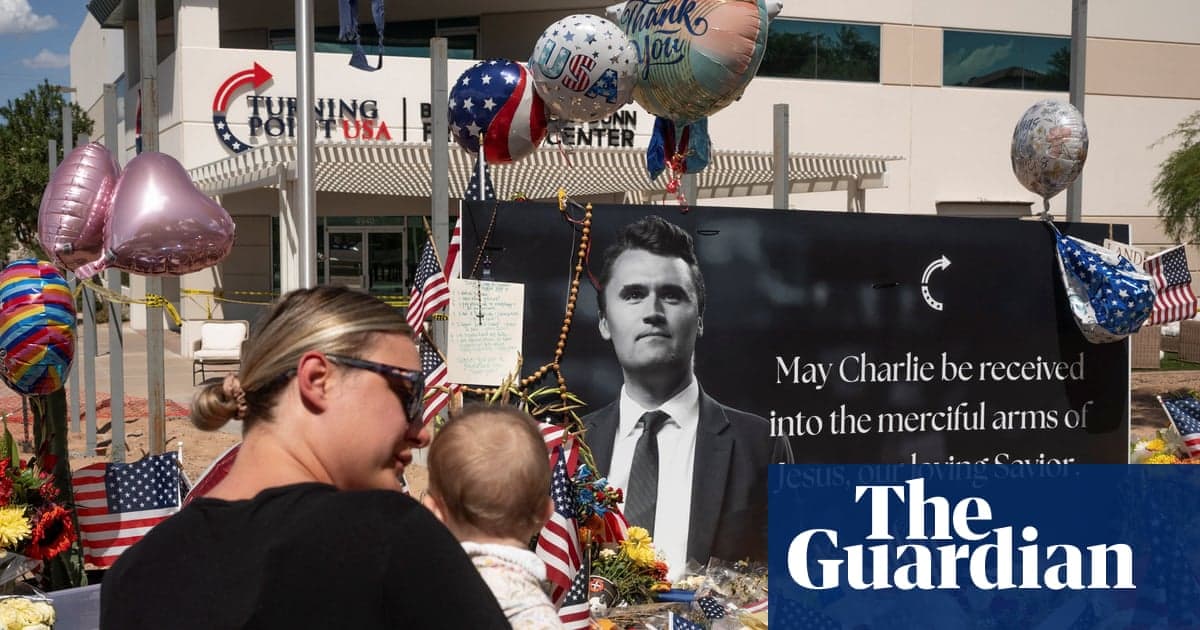 Utah valisi, şüphelinin muhafazakar aileden daha farklı ideolojisi 'vardı, diyor | Charlie Kirk Çekim
