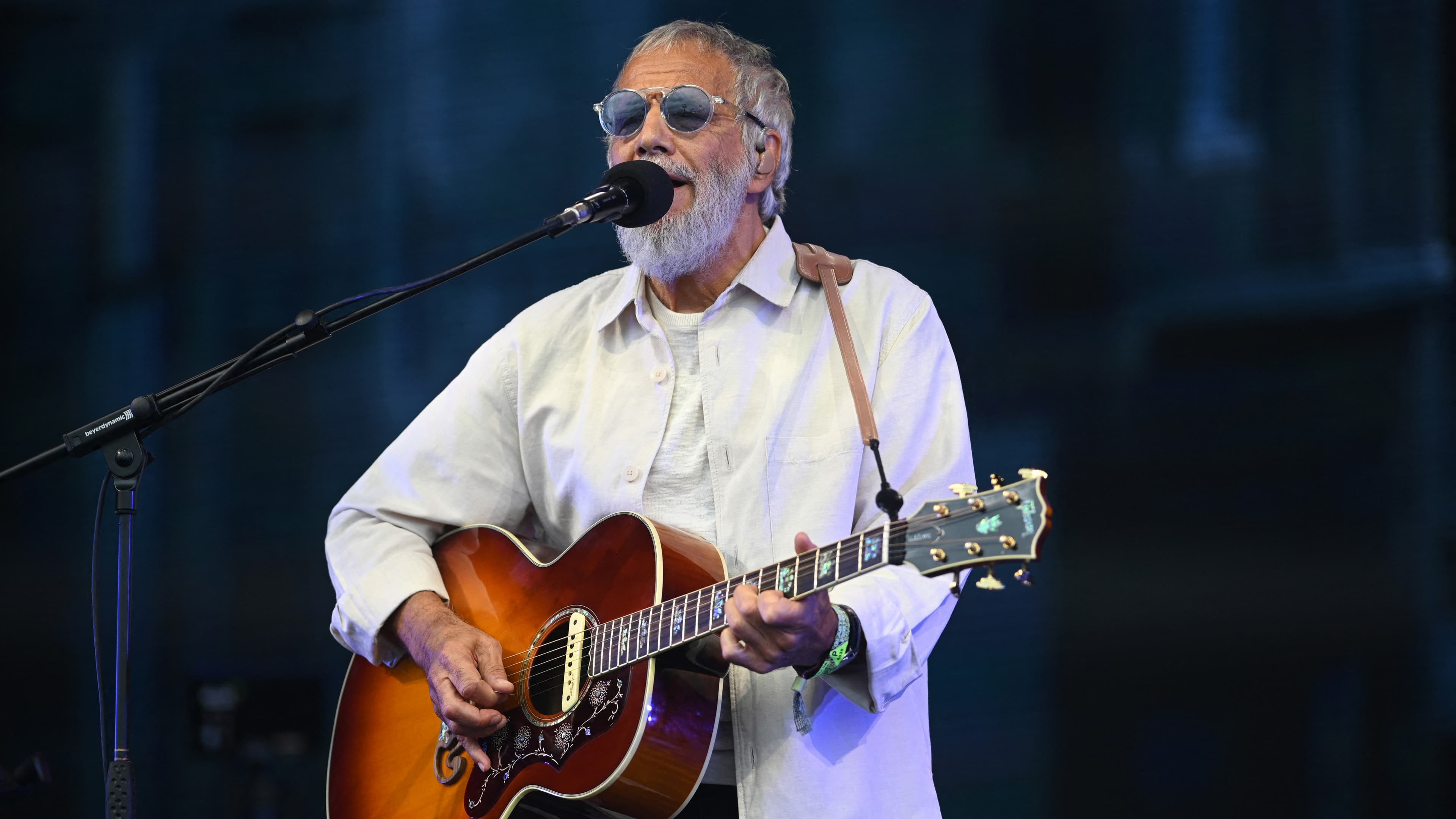 Yusuf/Cat Stevens cancels book tour after being denied US visa